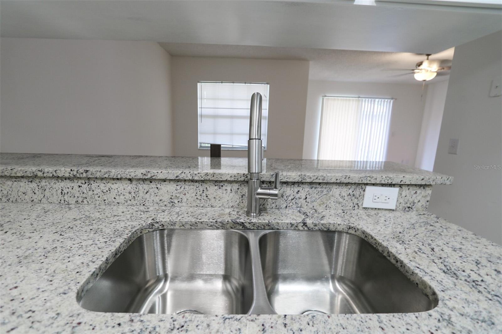 BLOOMINGDALE VILLAS UNIT 1 - Residential Lease