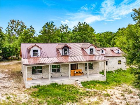 4 beds bed, 3 baths bath property at 2916 Sw Ichetucknee Avenue, Lake City, FL 32024