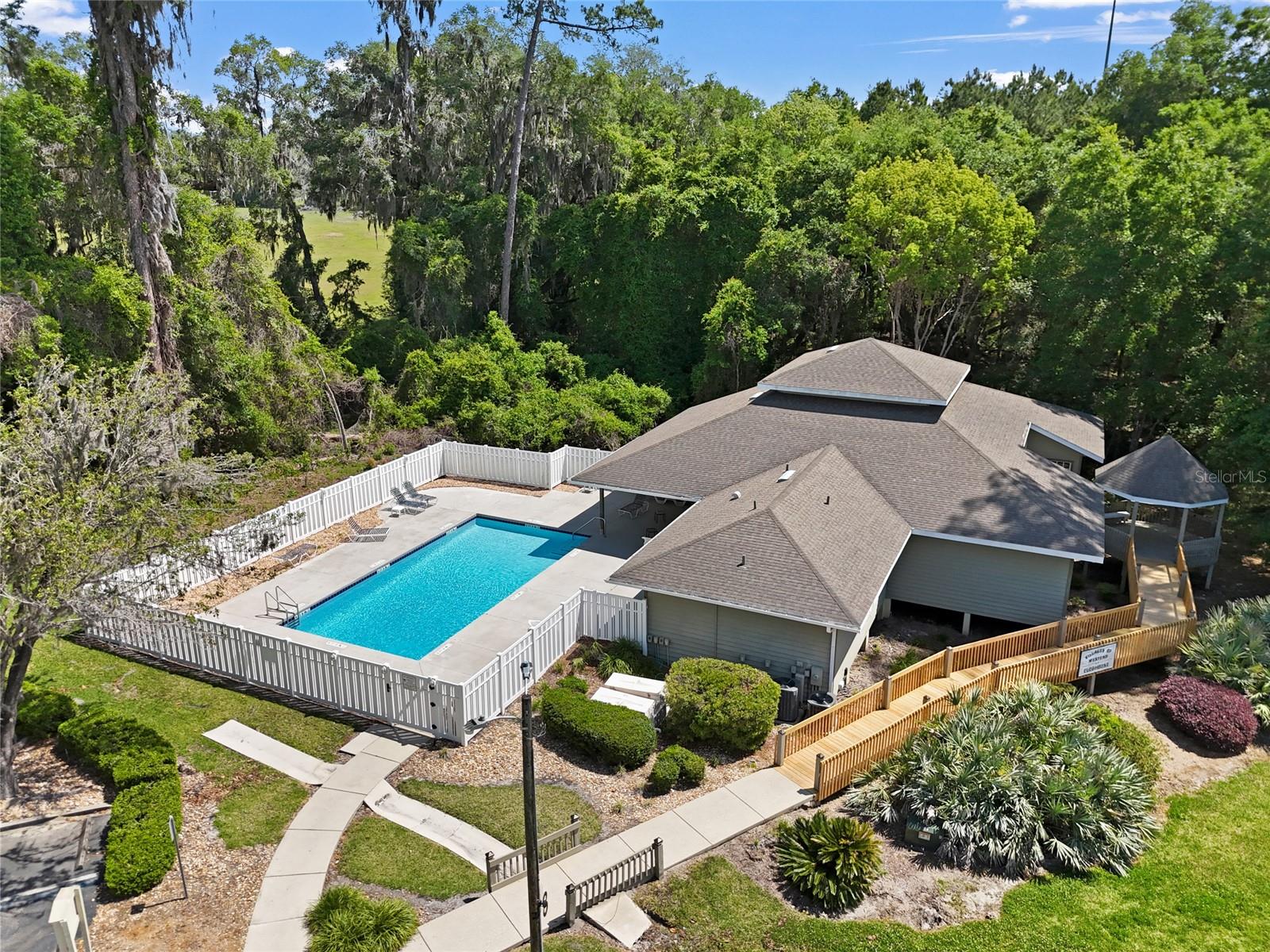 THE VILLAS OF WEST END - Residential