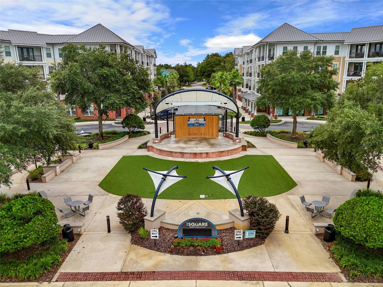 THE VILLAS OF WEST END - Residential