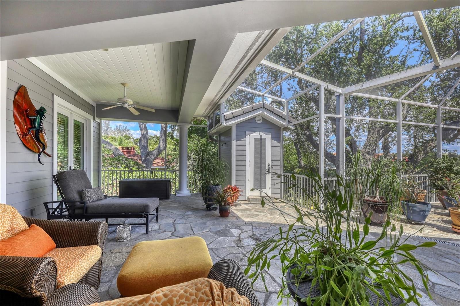 COCOANUT BAYOU - Residential