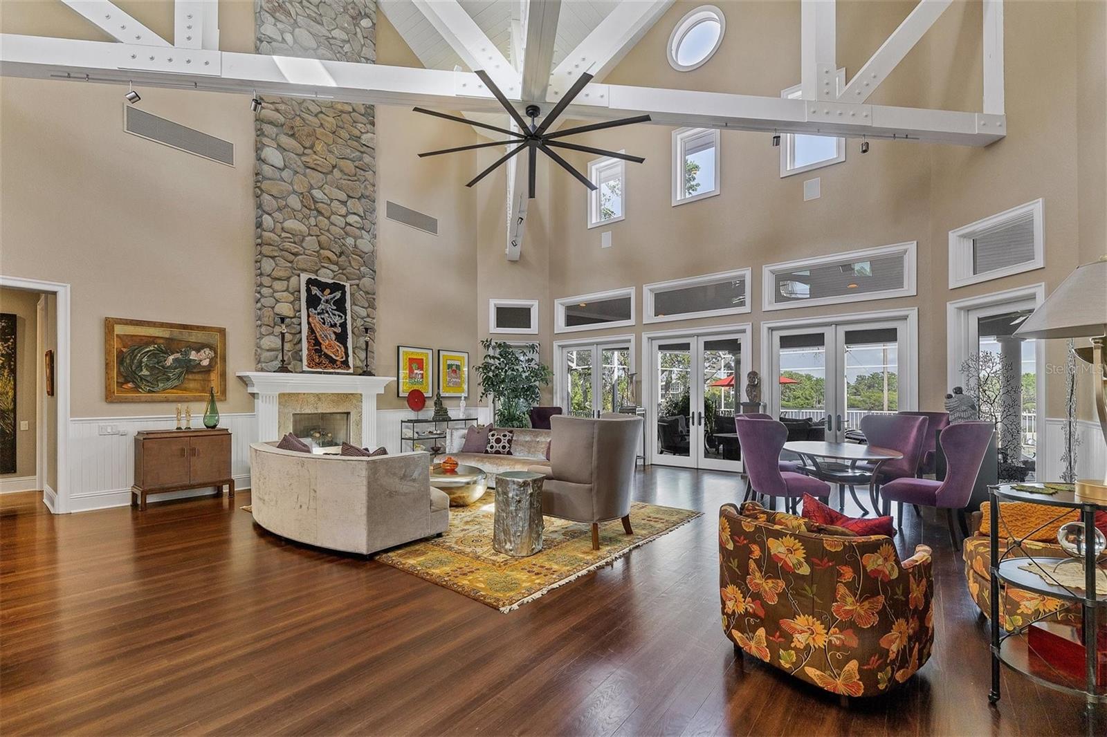 COCOANUT BAYOU - Residential