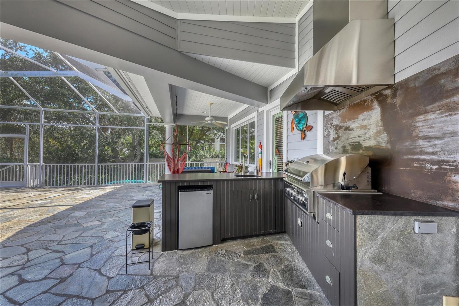 COCOANUT BAYOU - Residential