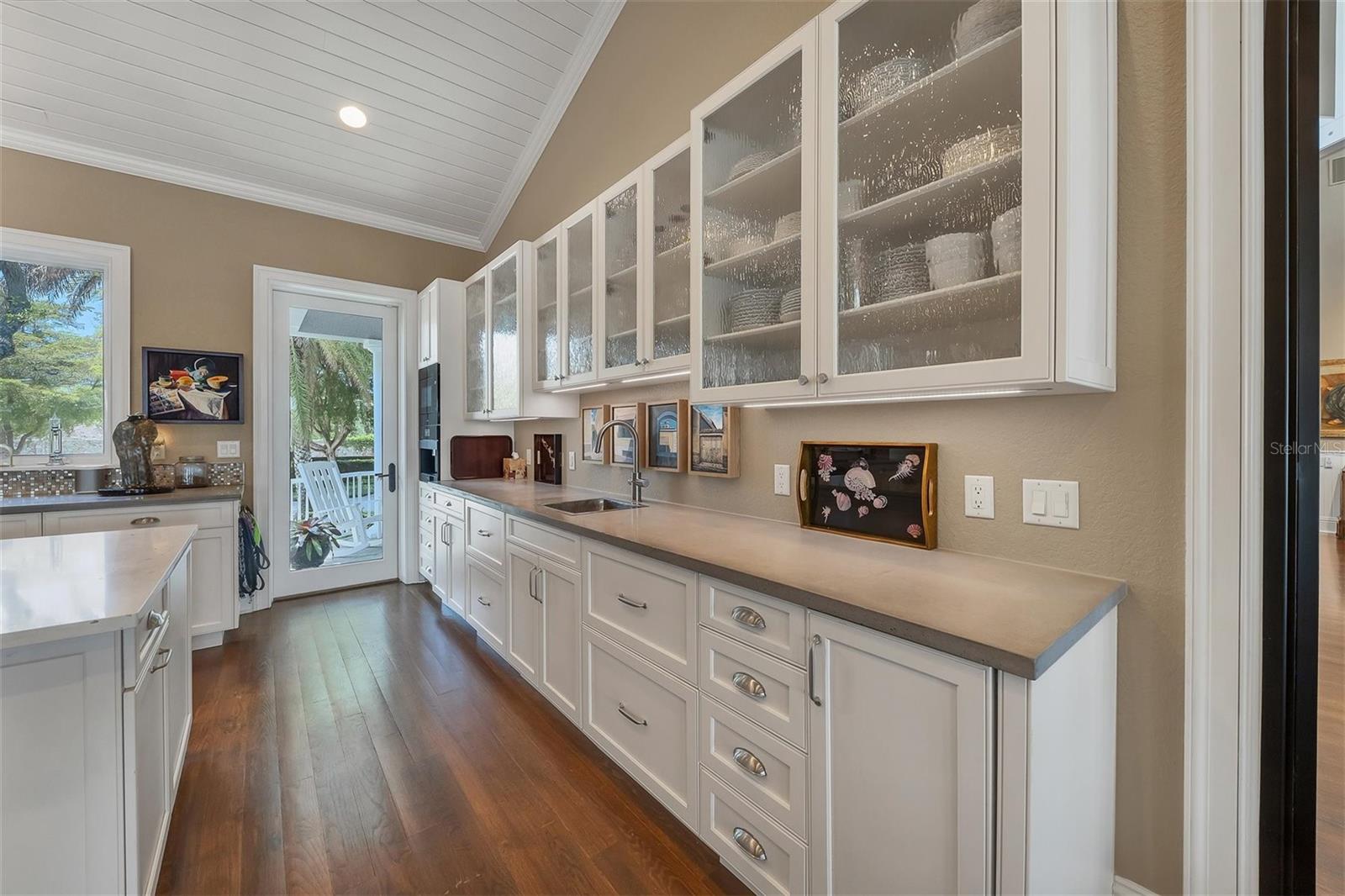 COCOANUT BAYOU - Residential