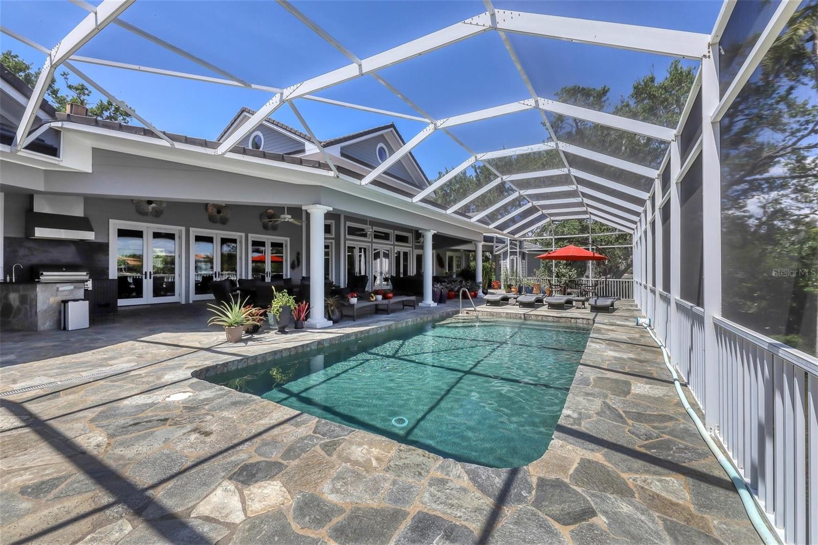 COCOANUT BAYOU - Residential