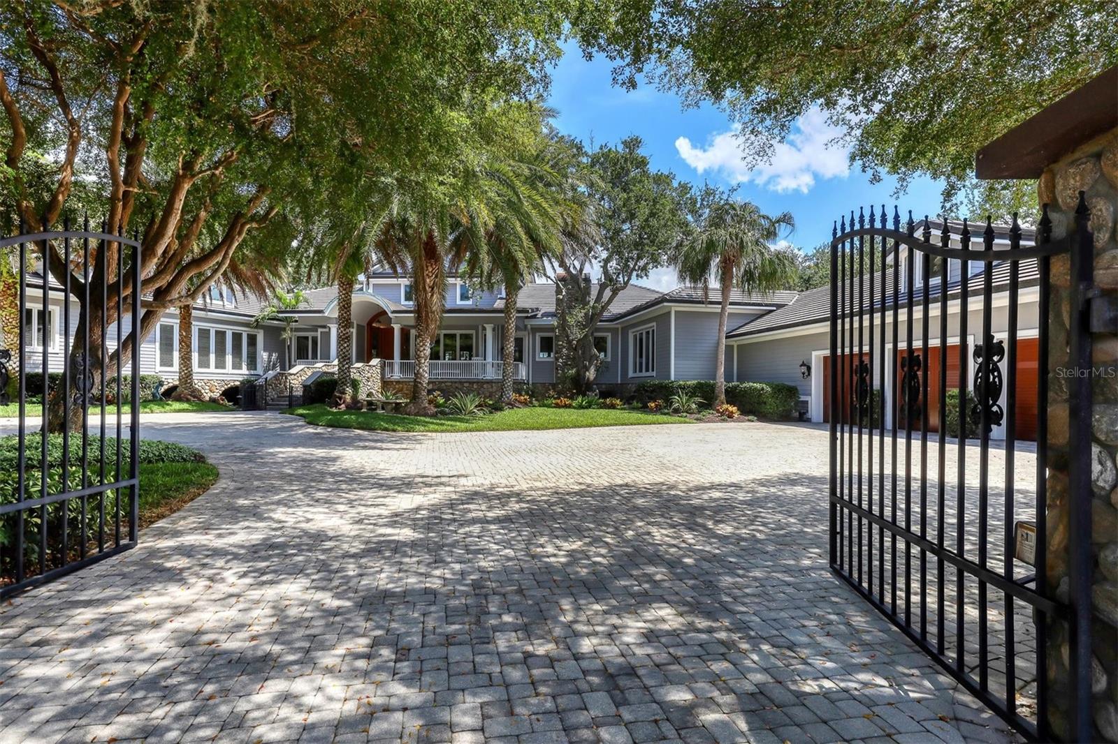 COCOANUT BAYOU - Residential