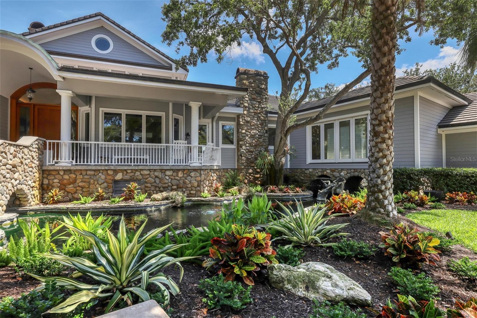 COCOANUT BAYOU - Residential