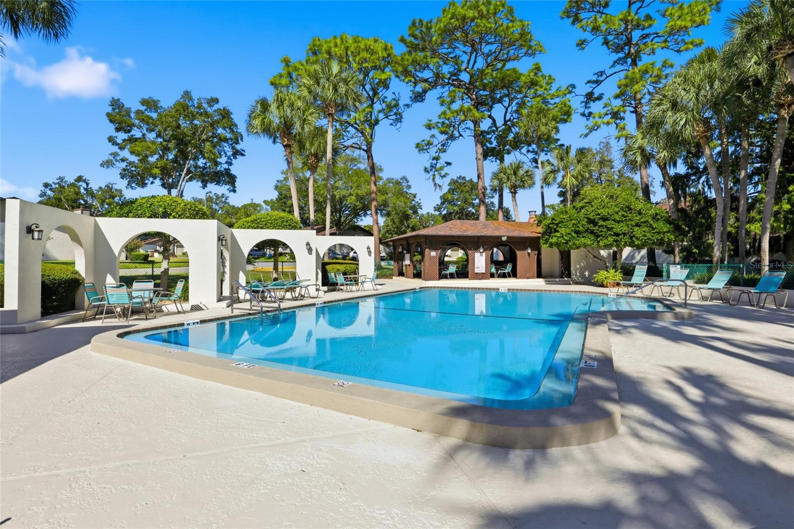 FOX MEADOW - Residential