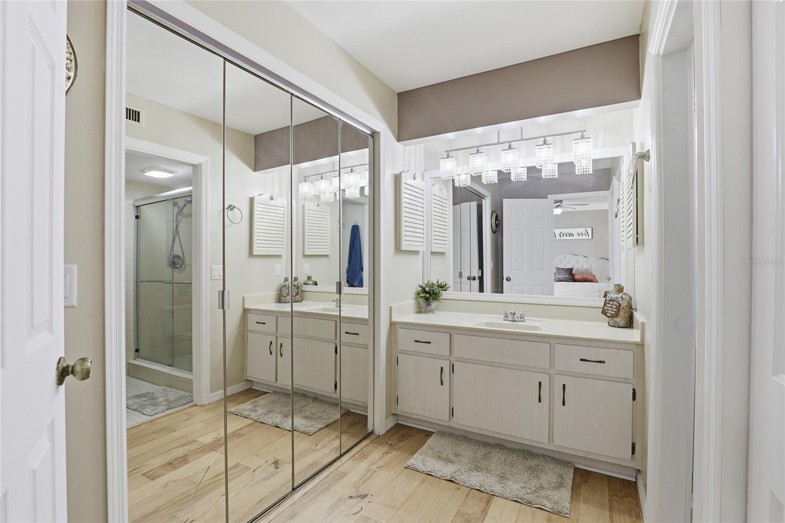 FOX MEADOW - Residential