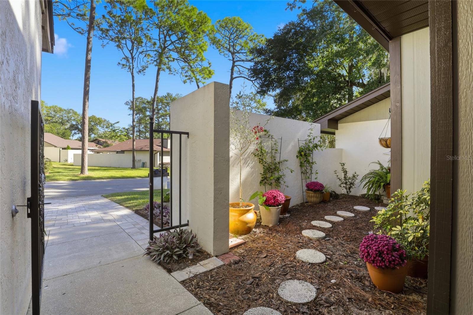 FOX MEADOW - Residential