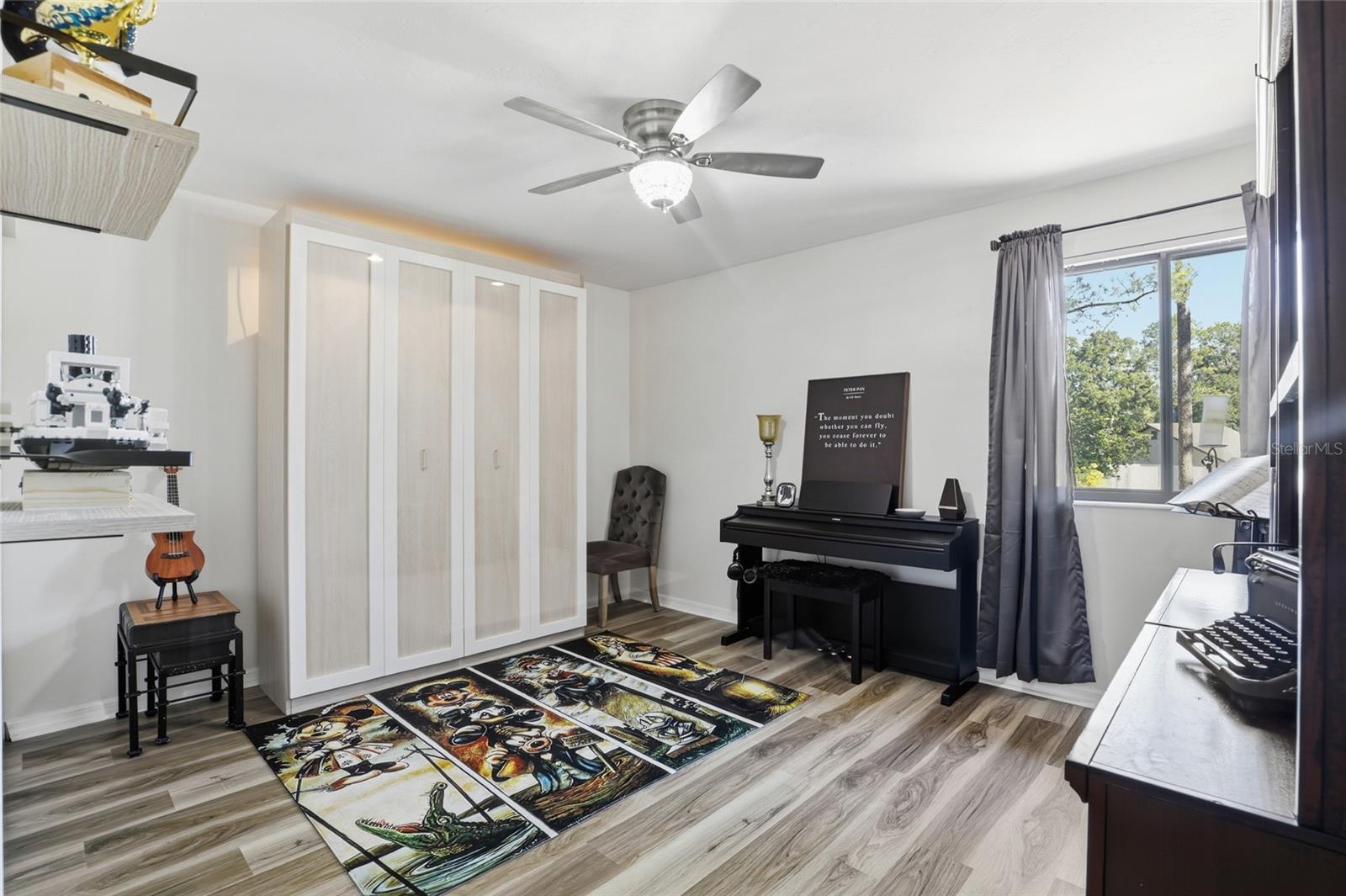 FOX MEADOW - Residential