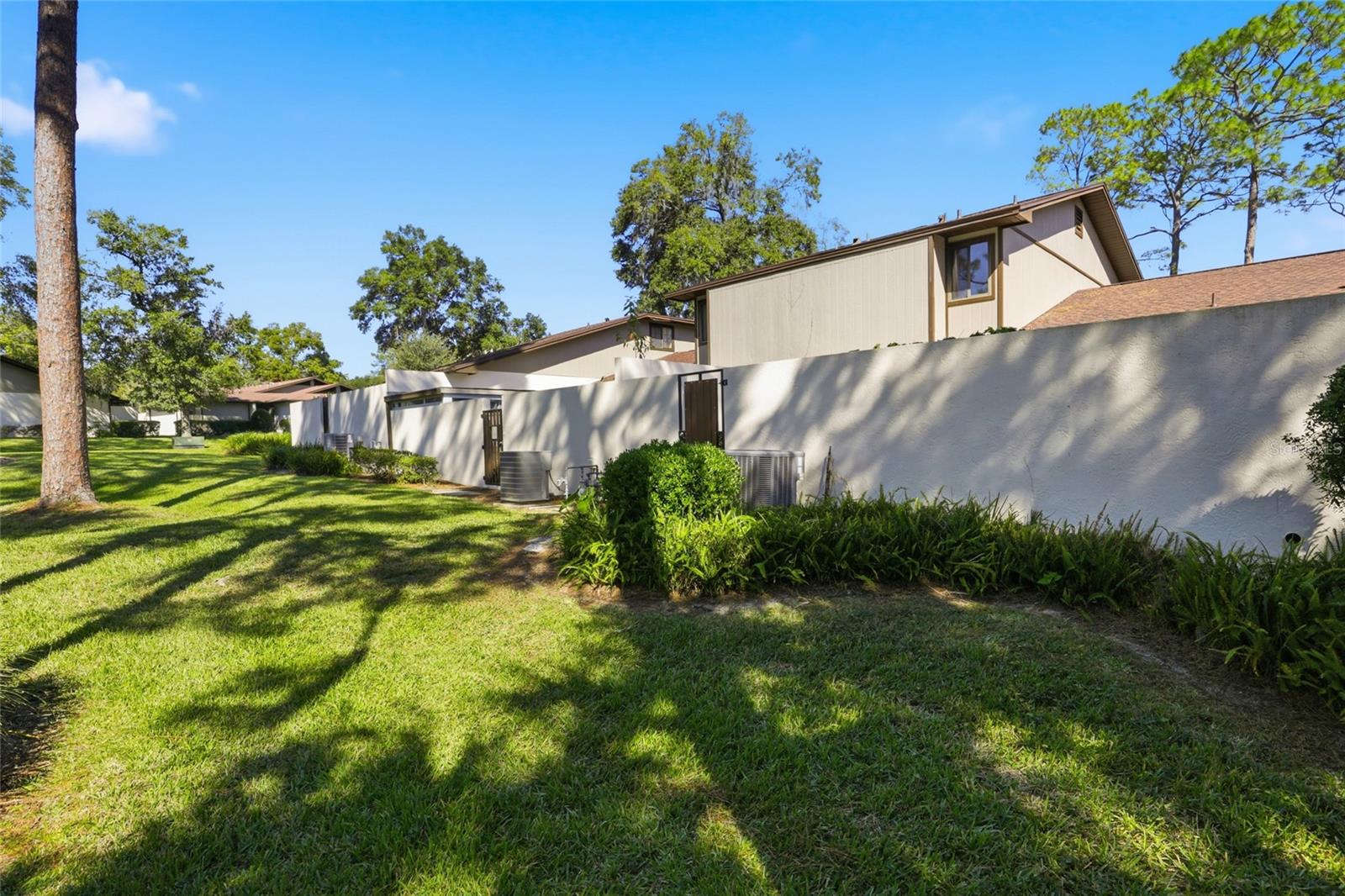 FOX MEADOW - Residential