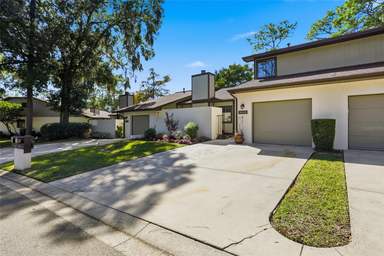 FOX MEADOW - Residential