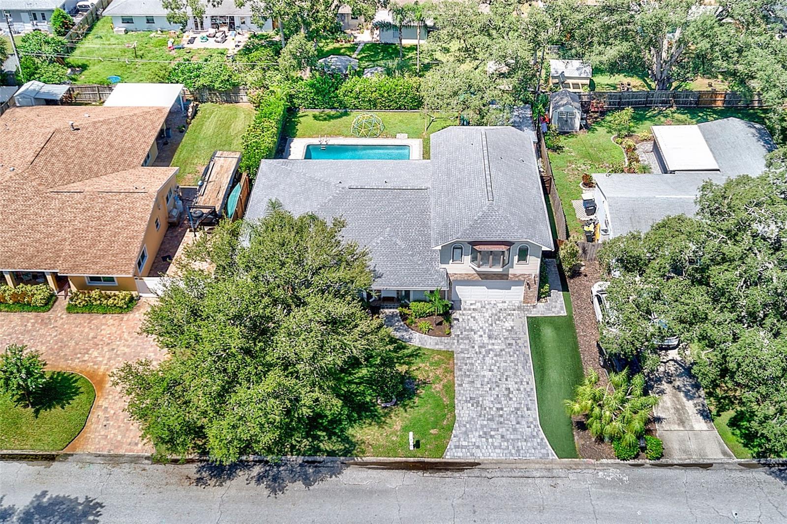 812 WILLOWBRANCH AVENUE