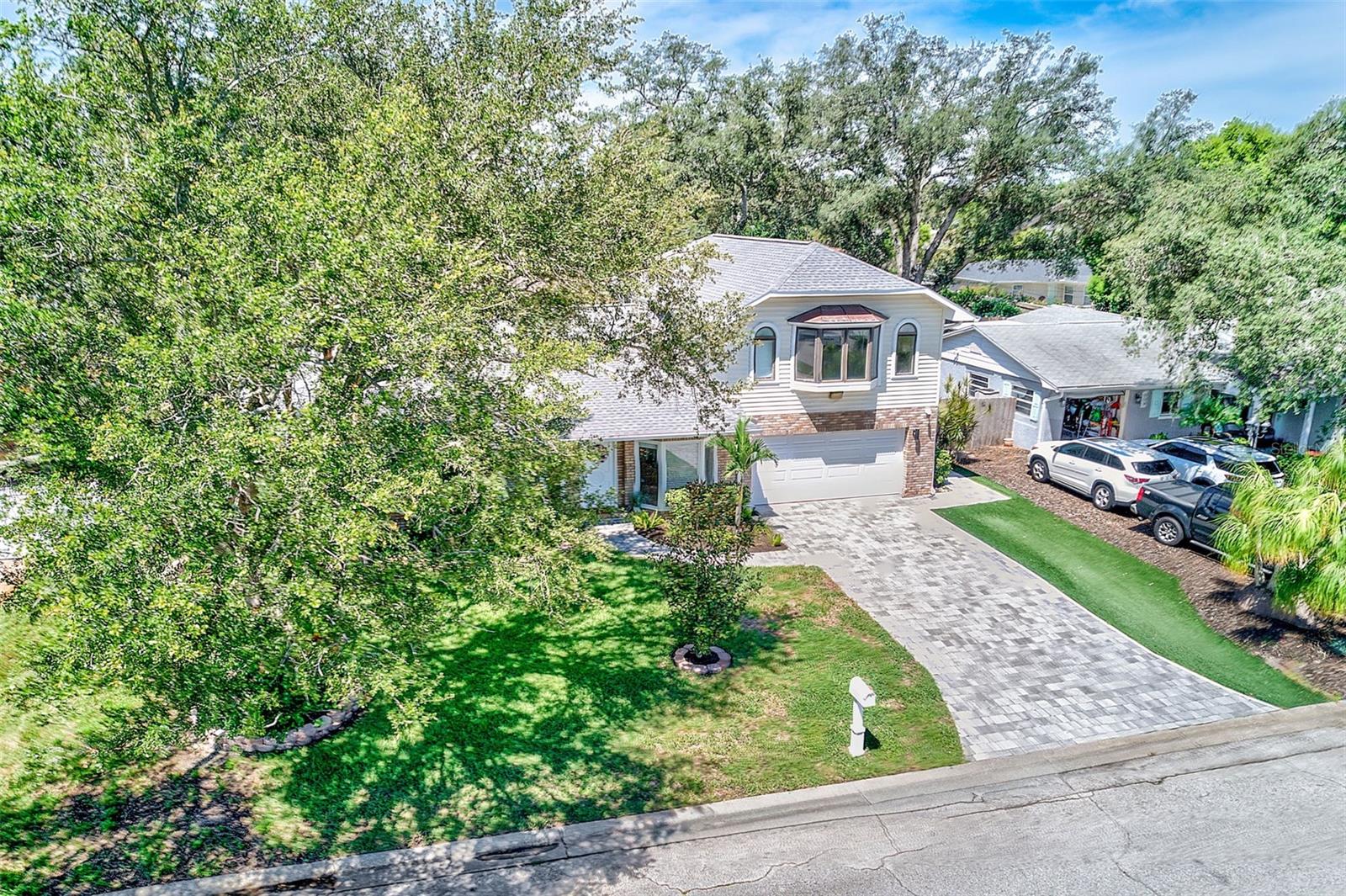 812 WILLOWBRANCH AVENUE