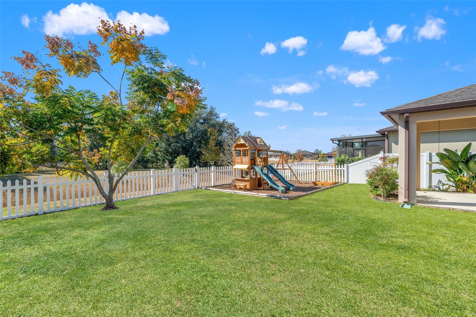 TRILLIUM VILLAGE D - Residential