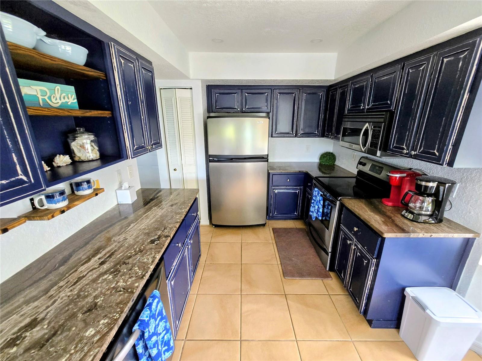 WEST SHORE ESTATES - Residential