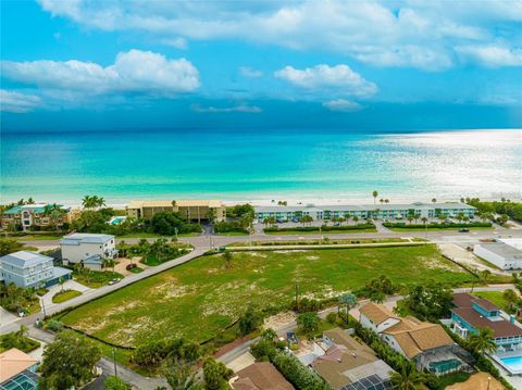 A home in LONGBOAT KEY