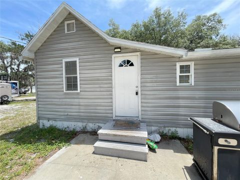 Photo of 1022 Oregon Avenue, Saint Cloud, FL 34769 (MLS # S5149541)
