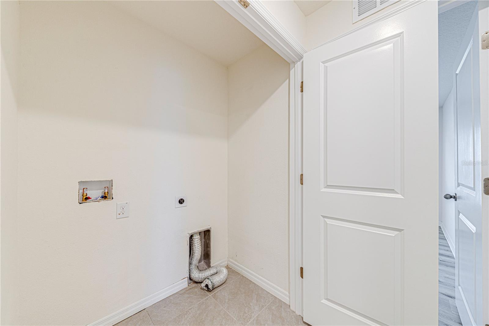 ASHBERRY VILLAGE PHASE 1 - Residential