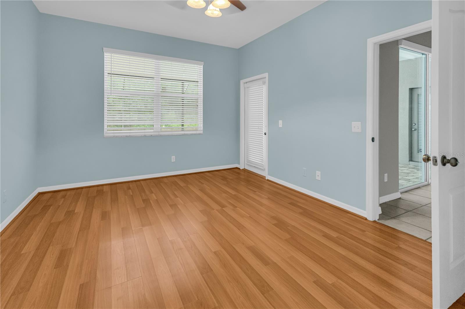 THE OAKS AT WOODLAND PARK PH 2 - Residential Lease