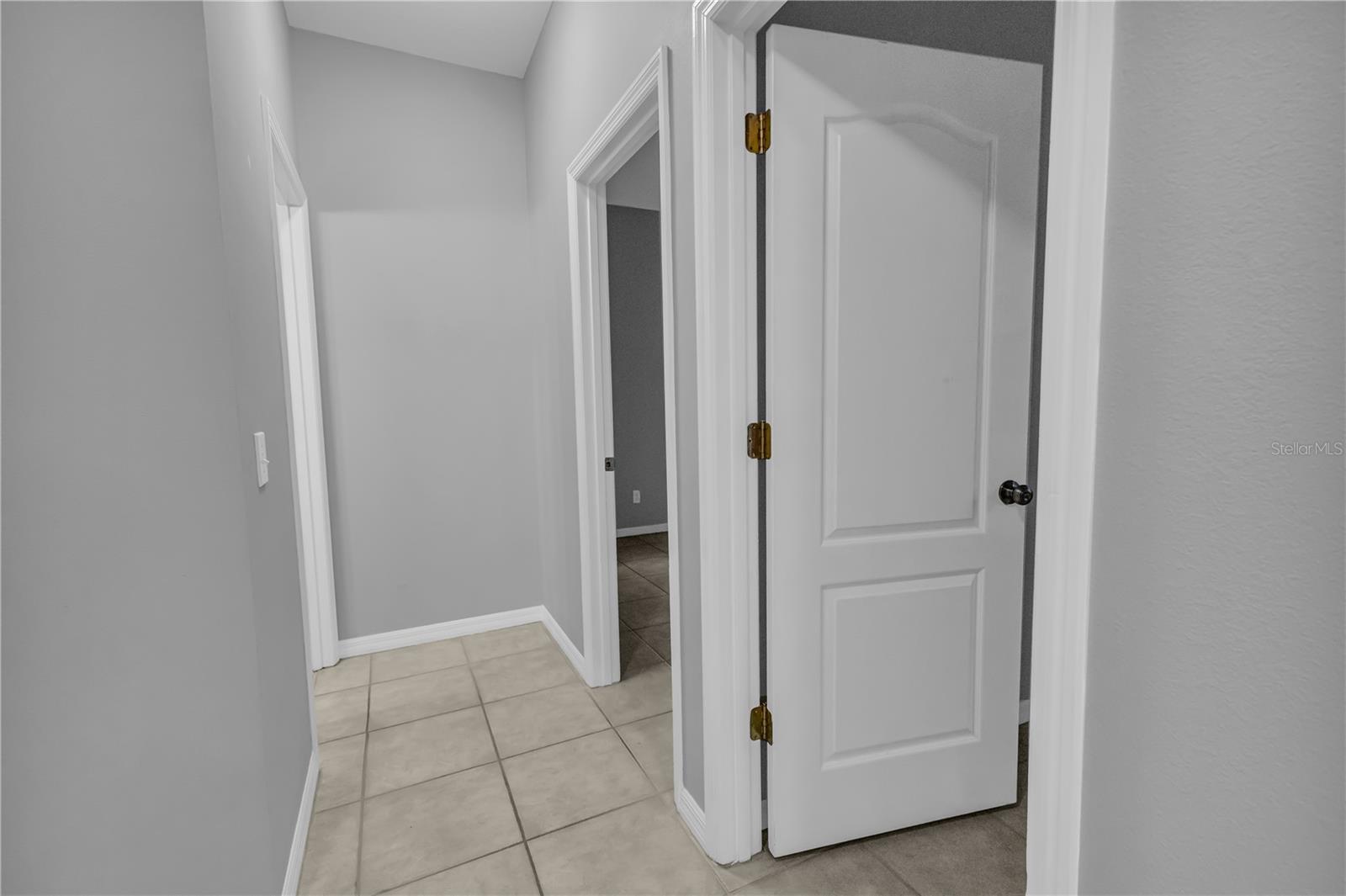 THE OAKS AT WOODLAND PARK PH 2 - Residential Lease