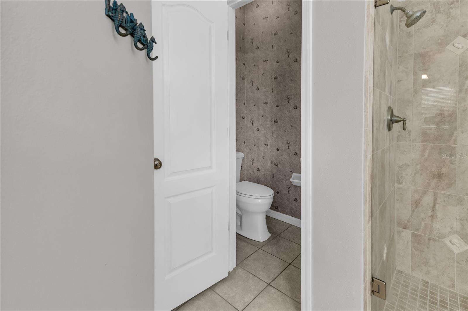 THE OAKS AT WOODLAND PARK PH 2 - Residential Lease