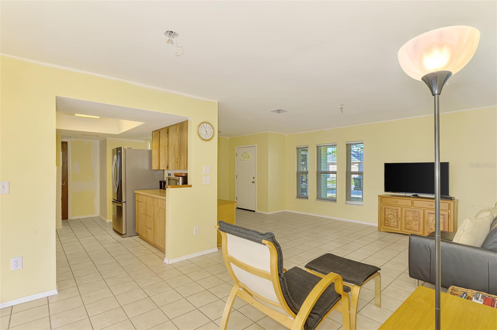 COLONIAL TERRACE - Residential