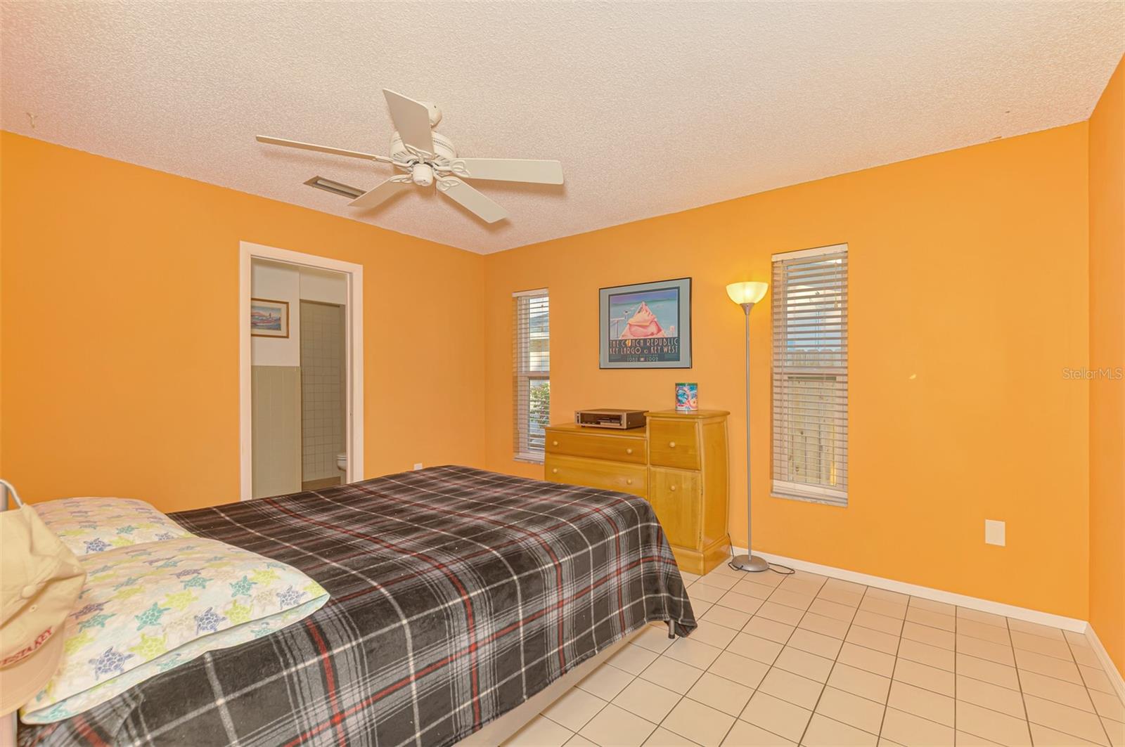 COLONIAL TERRACE - Residential