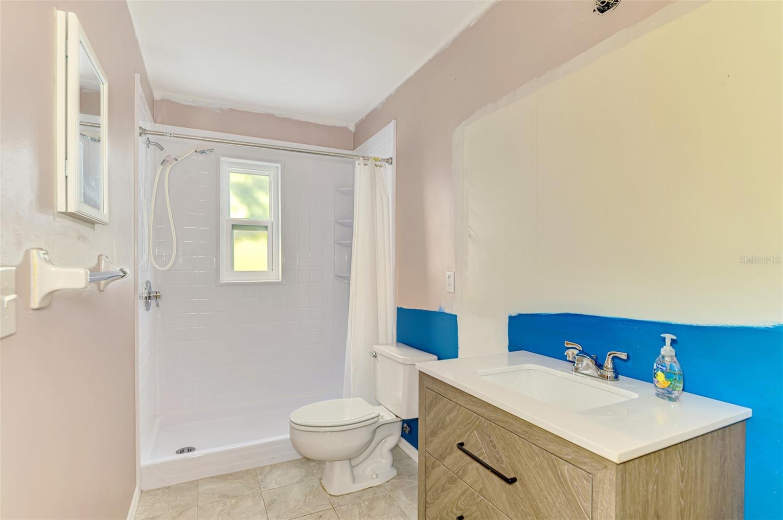 COLONIAL TERRACE - Residential