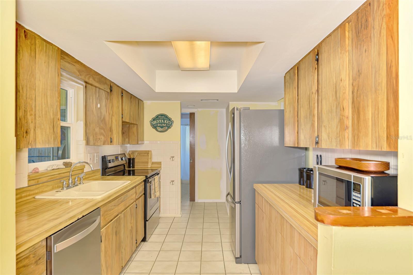 COLONIAL TERRACE - Residential