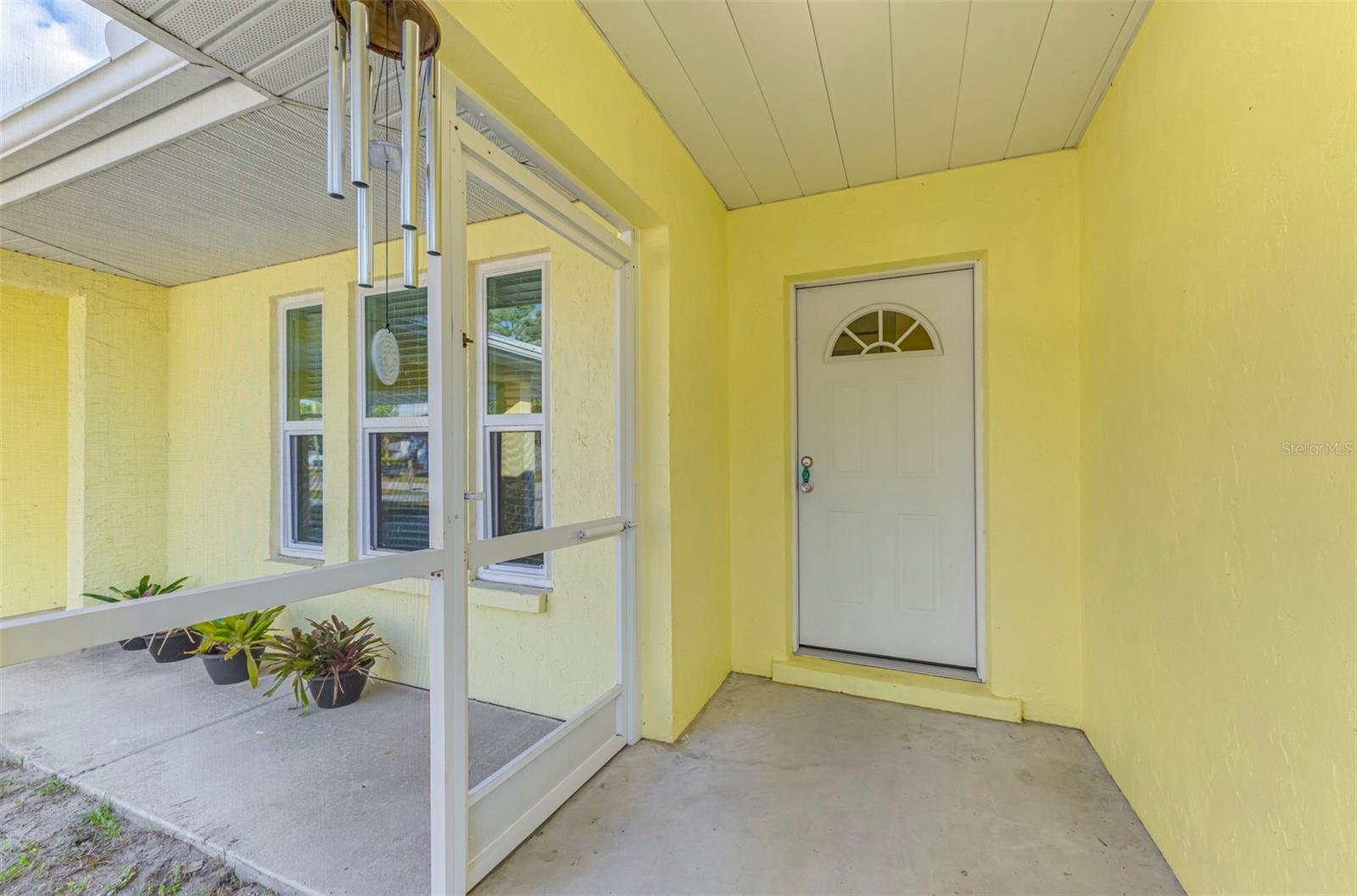 COLONIAL TERRACE - Residential