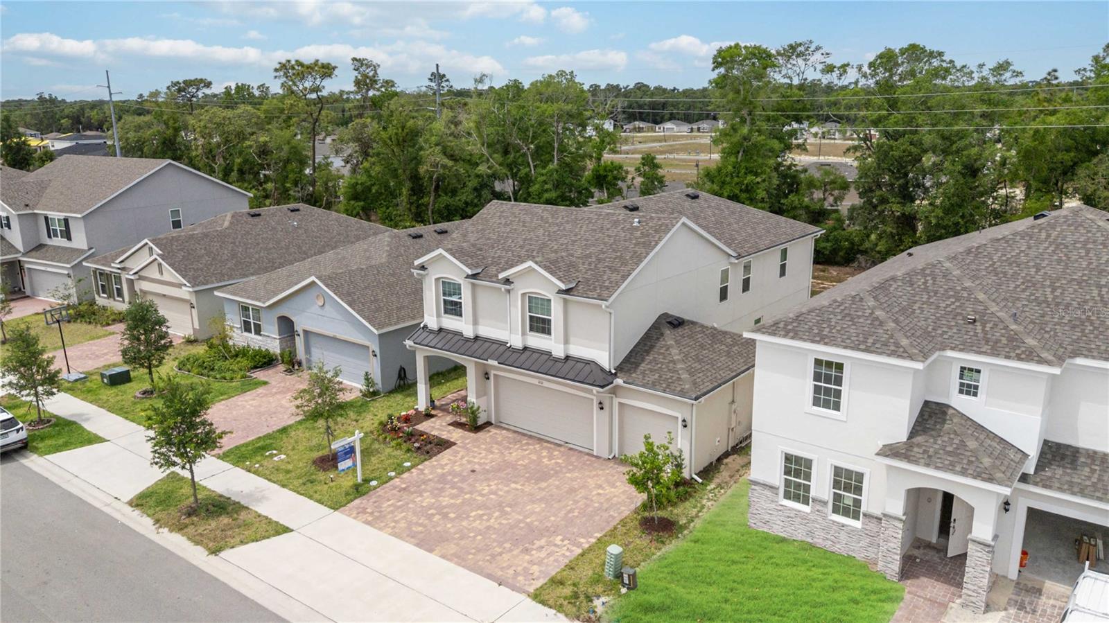 1212 BEAR OAK LANE