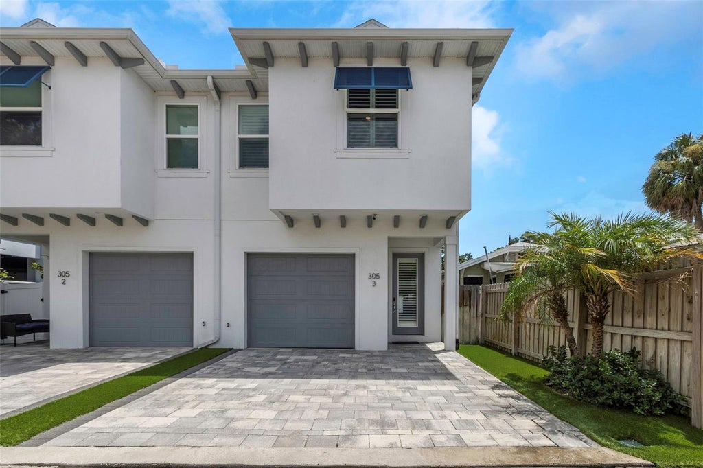 Photo of 305 S Albany Avenue #3, Tampa, FL 33606 (MLS # TB8559246)