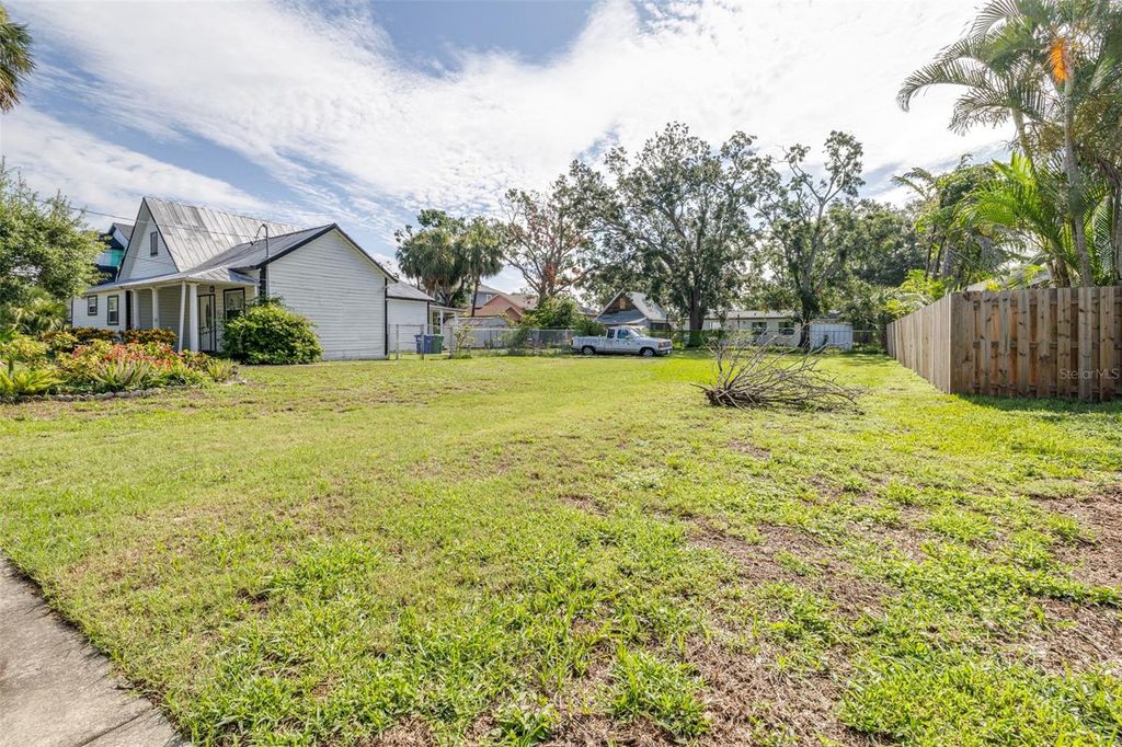 Photo of 7410 S. Elliott St, Tampa, FL 33616 (MLS # TB8407100)