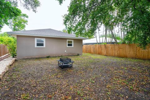 A home in LARGO