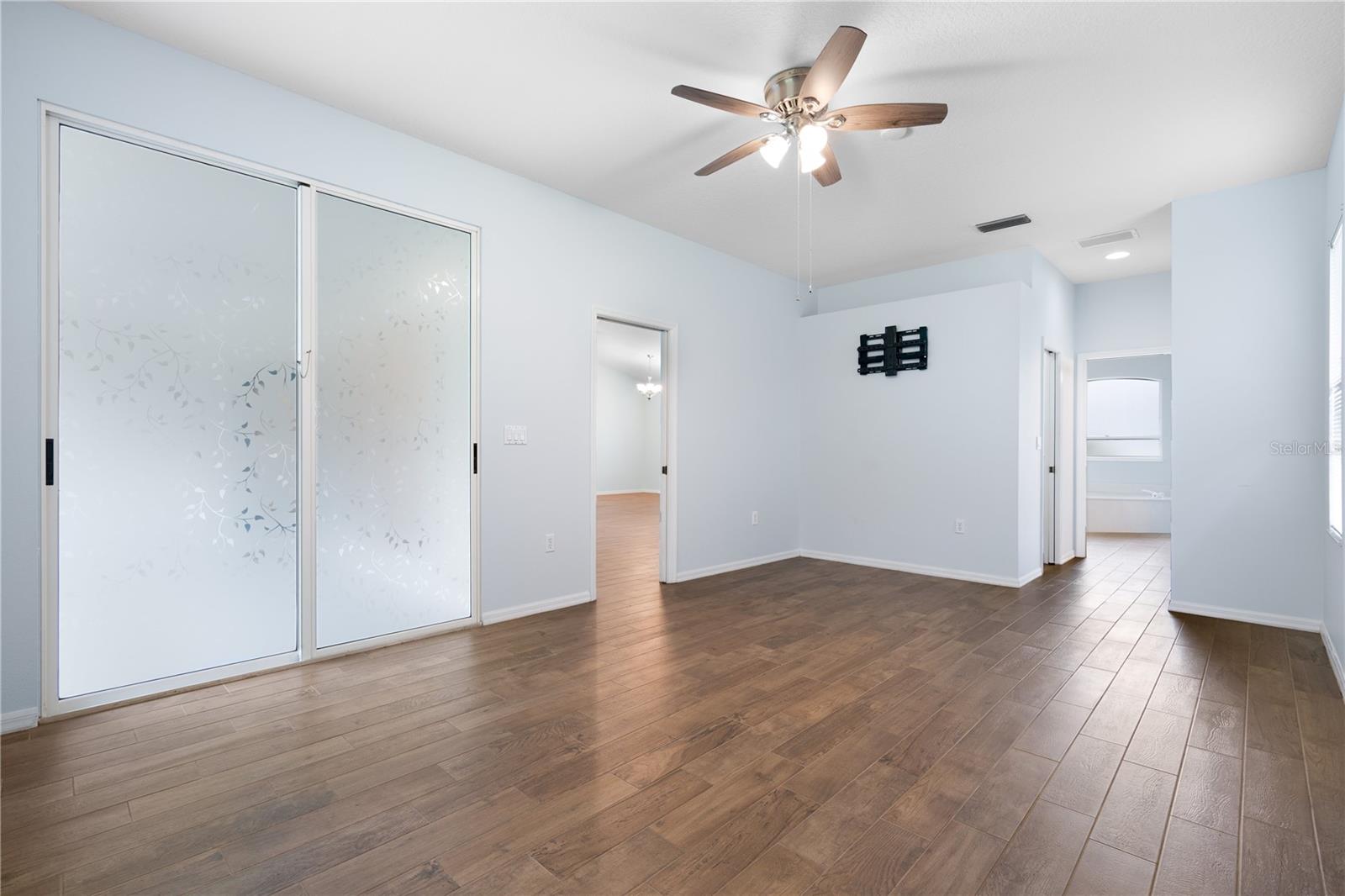 BAY OAKS ESTATES - Residential