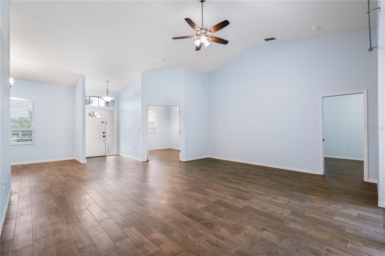 BAY OAKS ESTATES - Residential