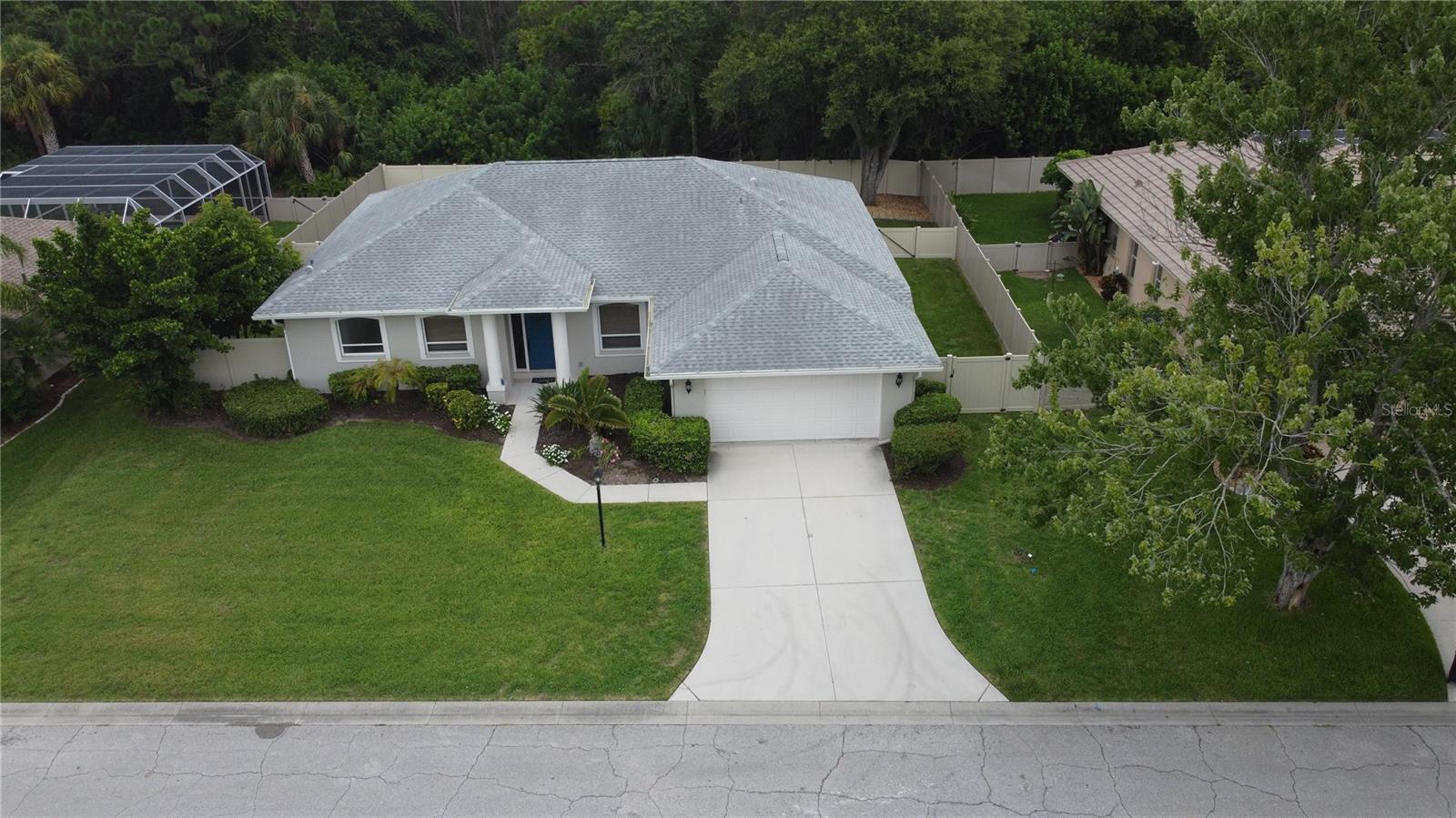 BAY OAKS ESTATES - Residential