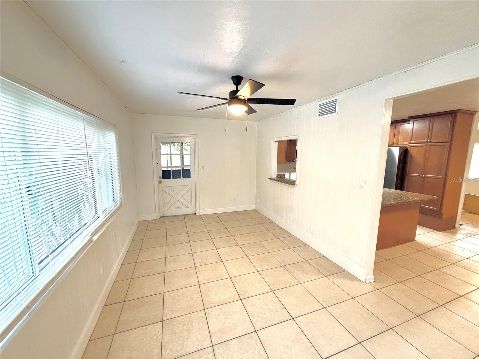 ENGLISH ESTATES UNIT 2 - Residential Lease