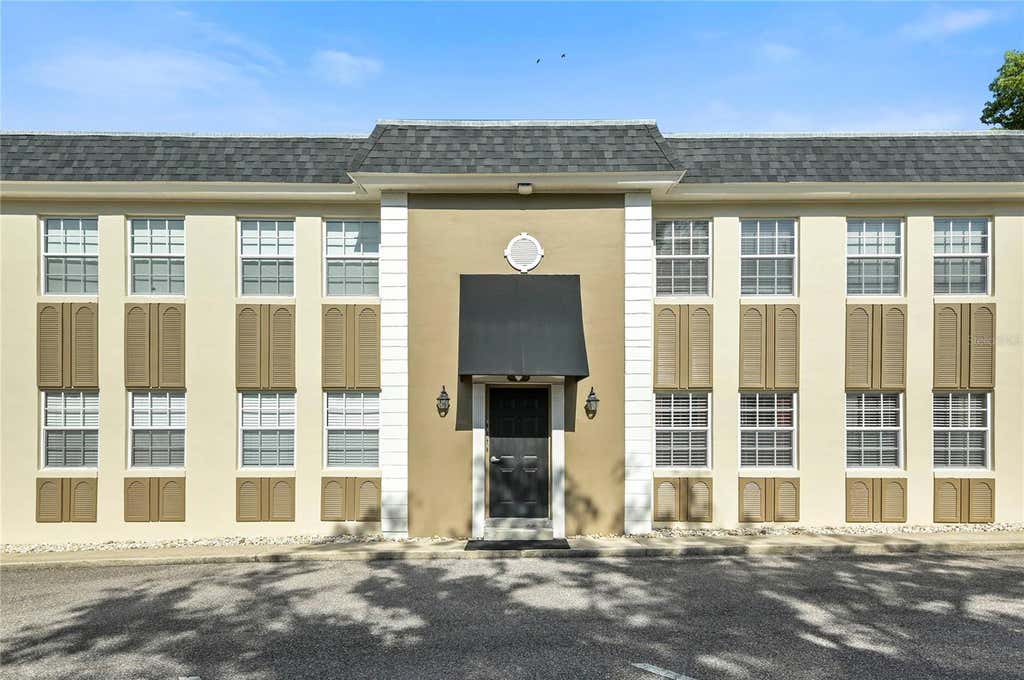Photo of 317 E Amelia Street #7, Orlando, FL 32801 (MLS # O6420532)