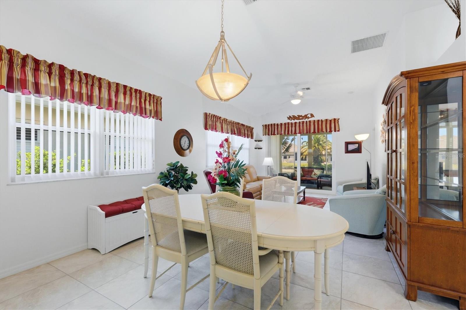 FOUNTAIN VIEW - Residential