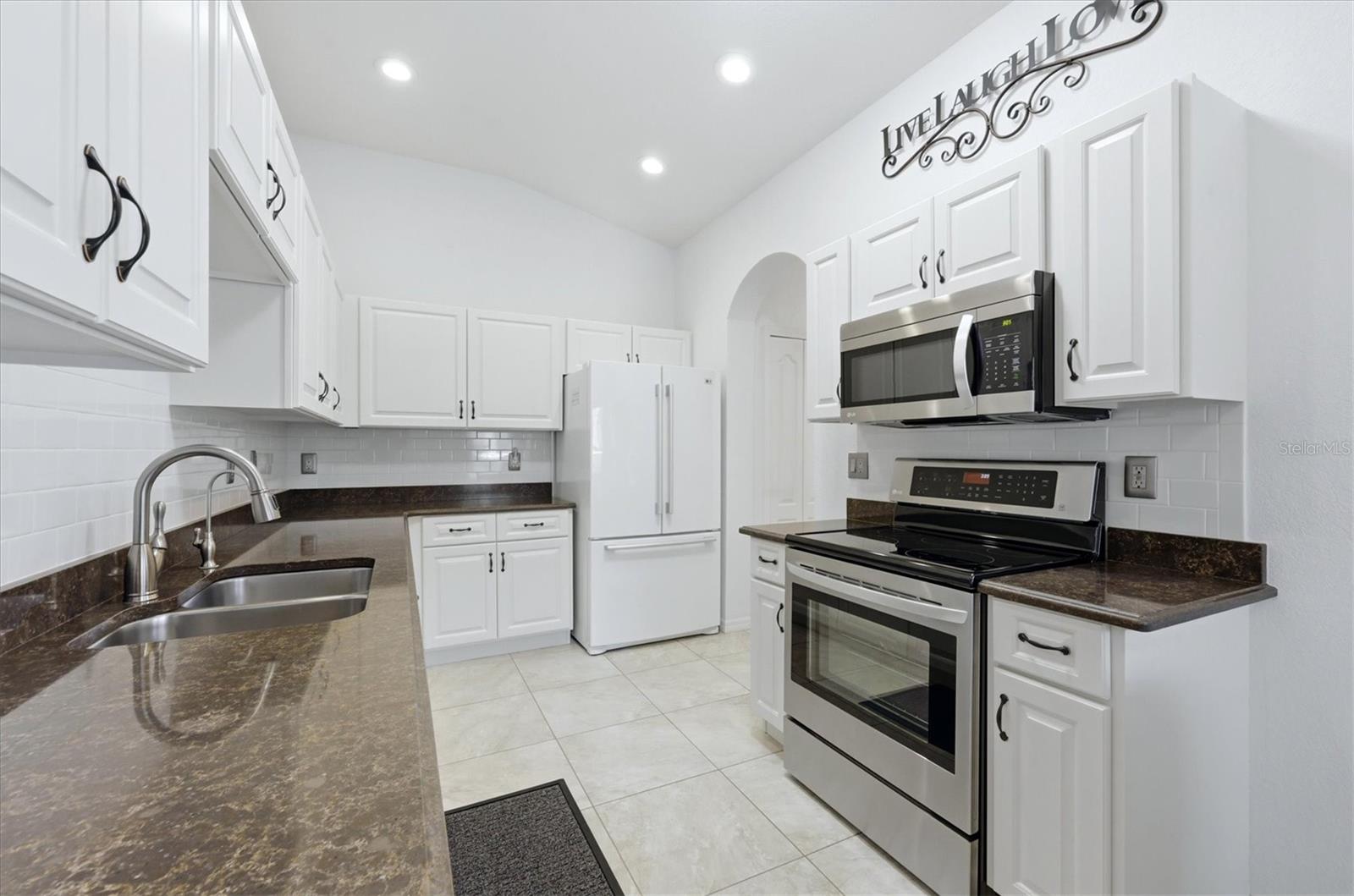 FOUNTAIN VIEW - Residential