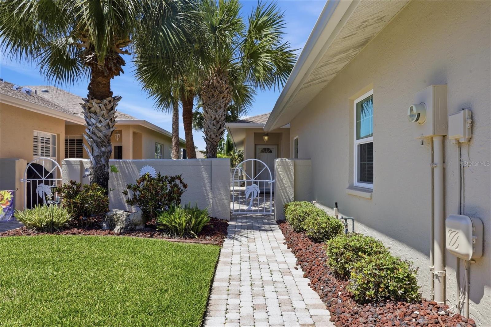 1777 FOUNTAIN VIEW CIRCLE