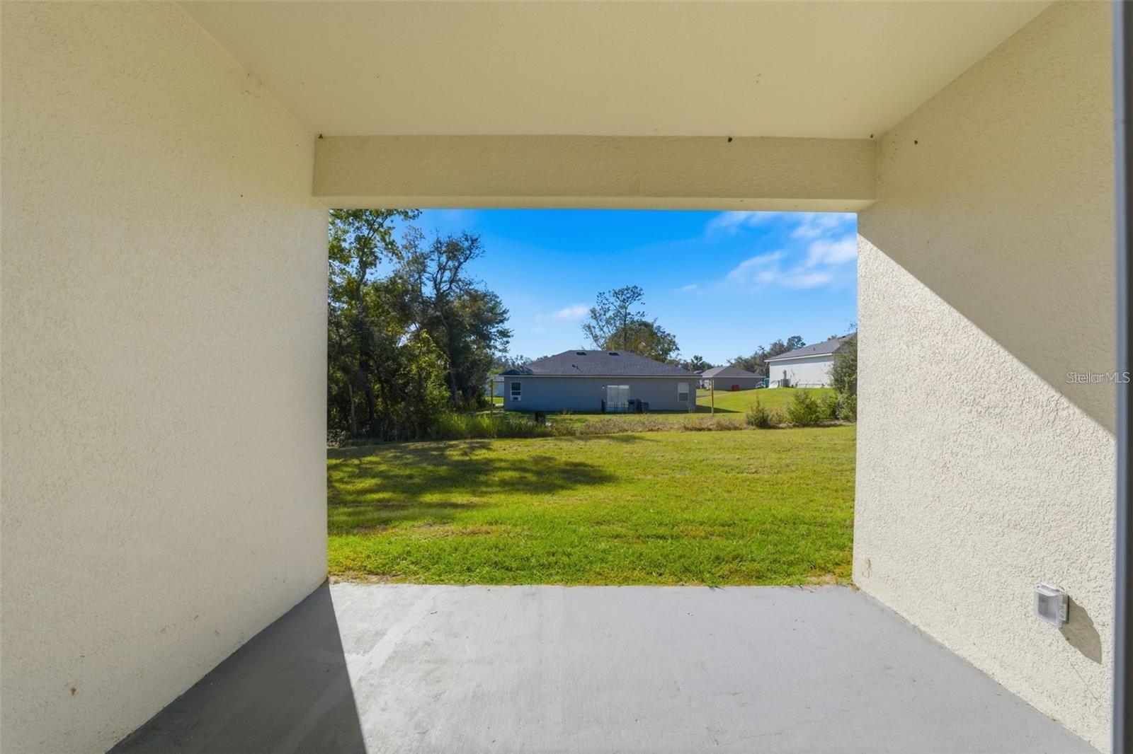 MARION OAKS UN 01 - Residential Lease