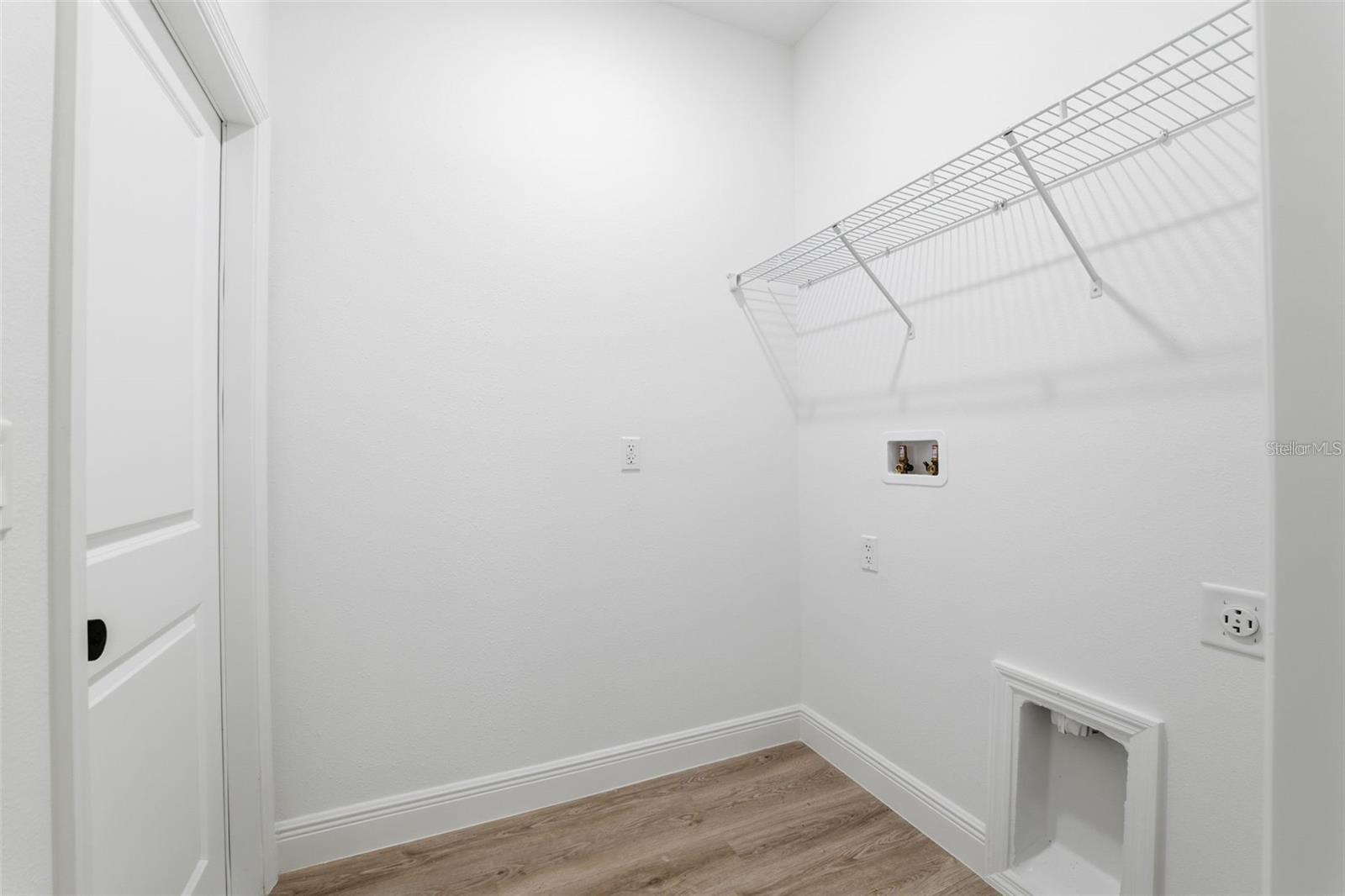 MARION OAKS UN 01 - Residential Lease