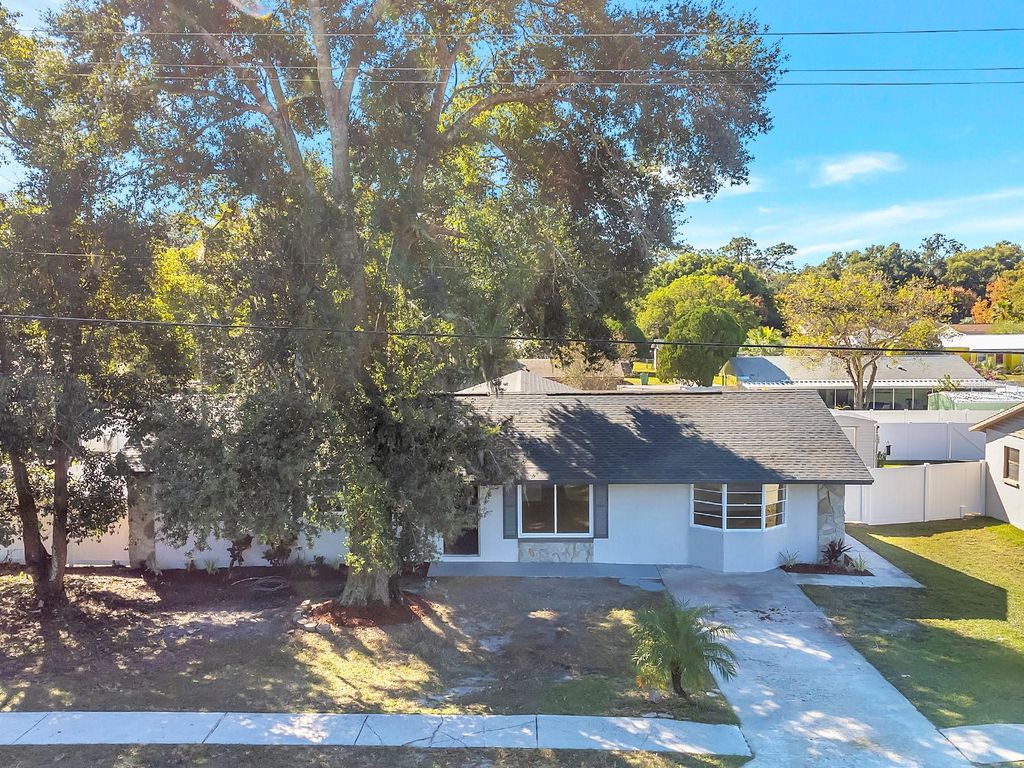 Photo of 39030 South Avenue, Zephyrhills, FL 33542 (MLS # TB8447779)