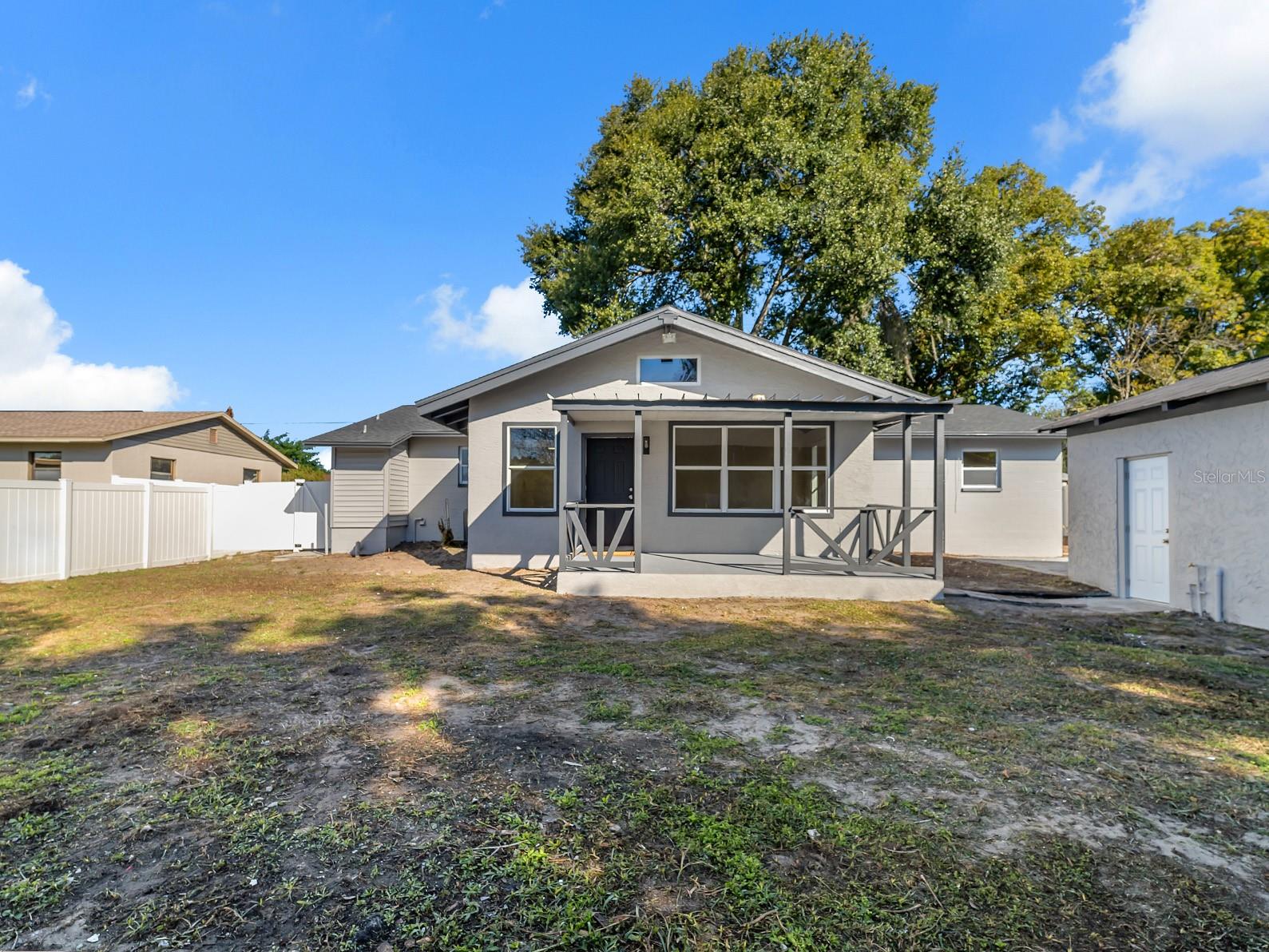 EASY ACRES - Residential