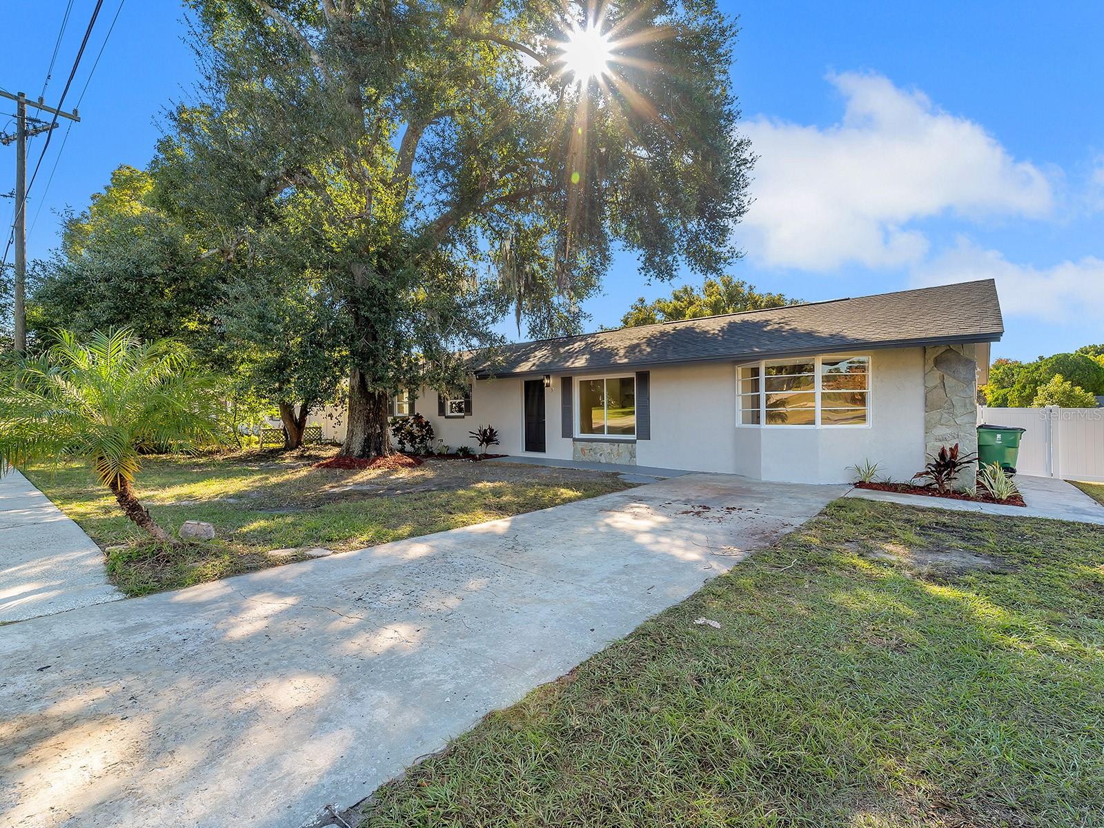 EASY ACRES - Residential