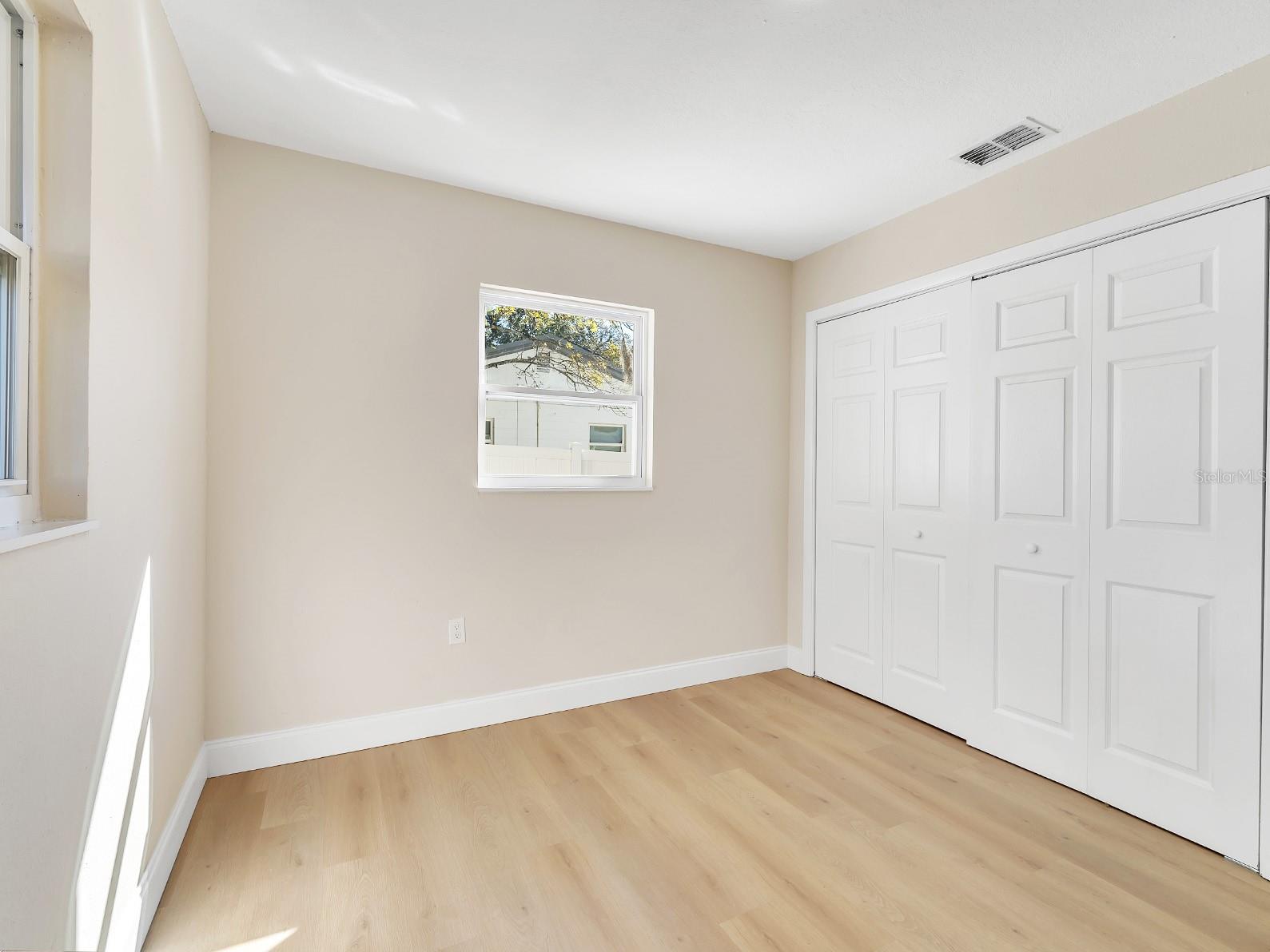 EASY ACRES - Residential